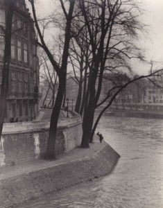 Fred Stein, Bend in River - Au bord de la Seine, Paris, 1937_Website.jpg