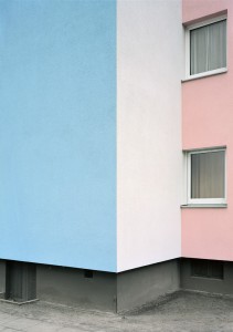 Lukas-Hoffmann,-Simmelstrasse,-Berlin,-2018,-C-print,-83-x-58,5-cm_web.jpg