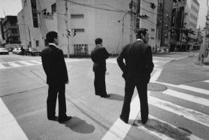5_Alberto Venzago, Freie Fahrt für den Boss, Tokyo, Ikebukuro, Japan 1988, aus der Serie Yakuza, copyright Albert Venzago.jpg