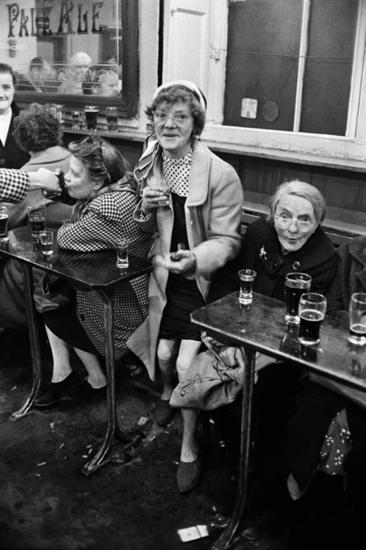 05 Sherry Drinkers, Glasgow, 1968