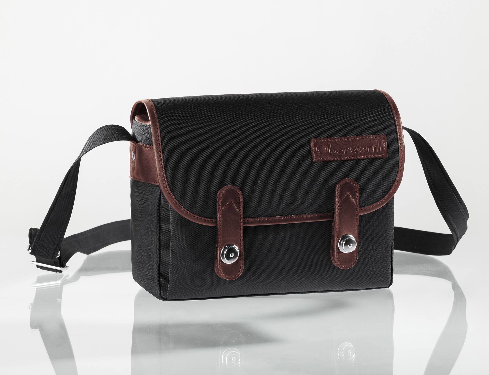 Oberwerth Freiburg Small Camera Bag (Black/Black)