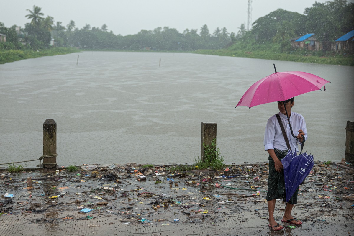 rainy season in myanmar essay