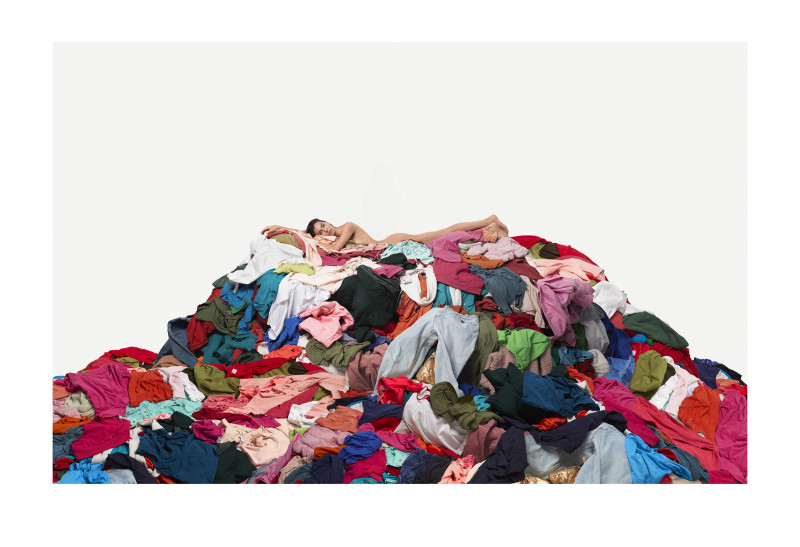 FAST_FASHION_DUMPSTERS_074_114198_RT1_V1_crop1