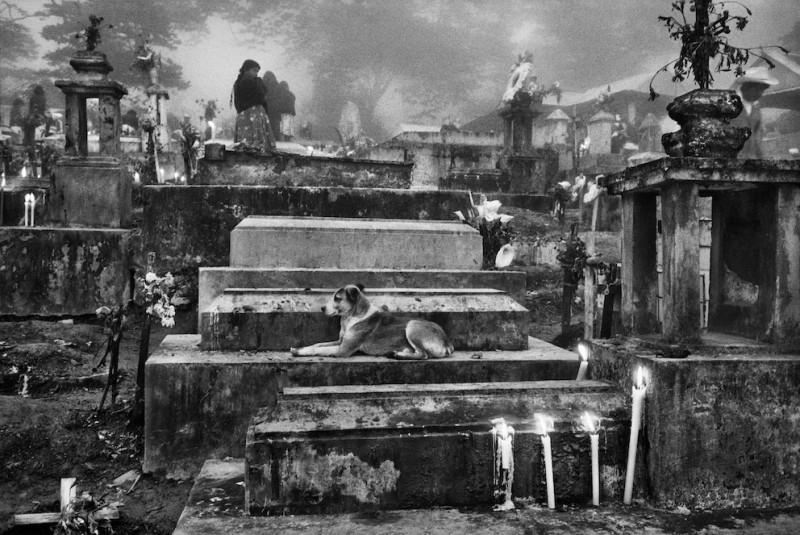 1_Sebastião Salgado, Cemetery of the Town of Huautla de Jiménez, Mexico, 1980, copyright Sebastião Salgado
