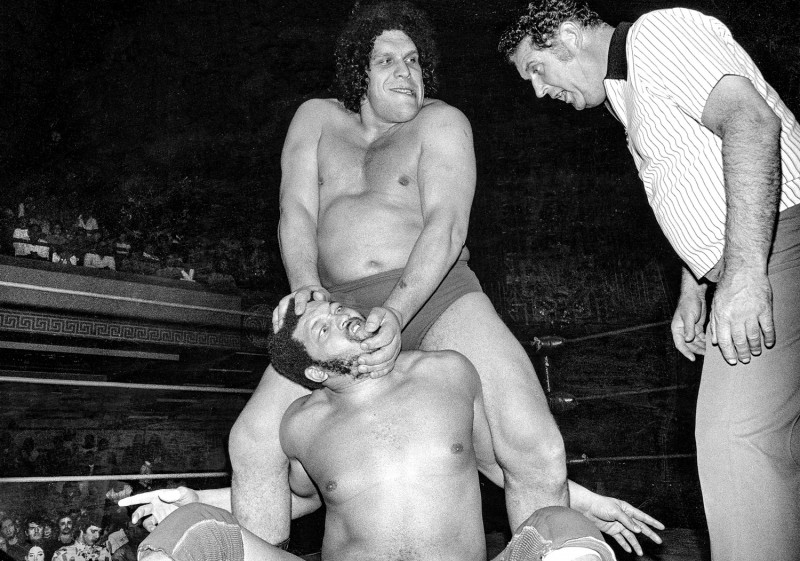 3Andre_puts_Ernie_in_the_Head_Vice