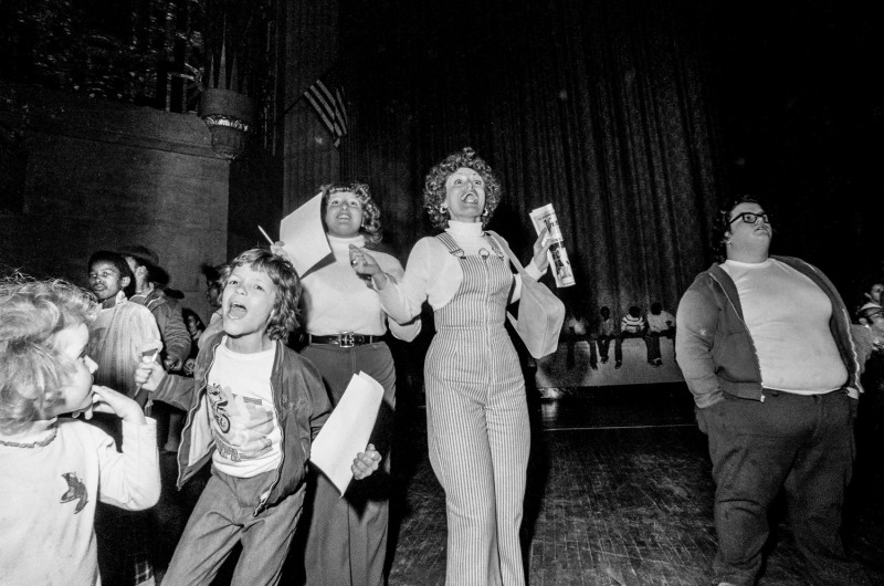 22The_Fans_Scream_Worcester_Memorial_Hall_