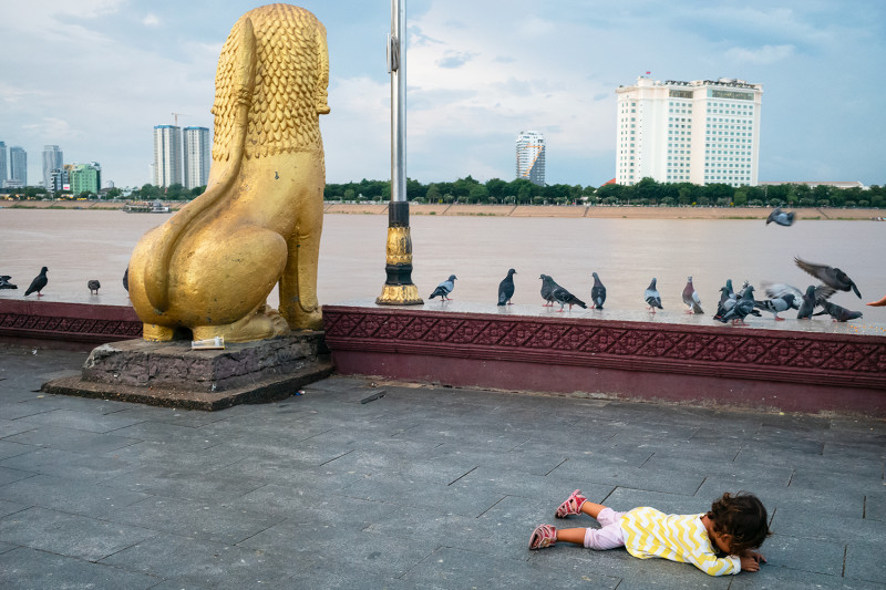 Greg Mo _ By the Mekong 07