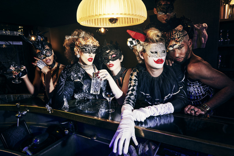 Ellen von Unwerth - The gang, Paris, 2021
