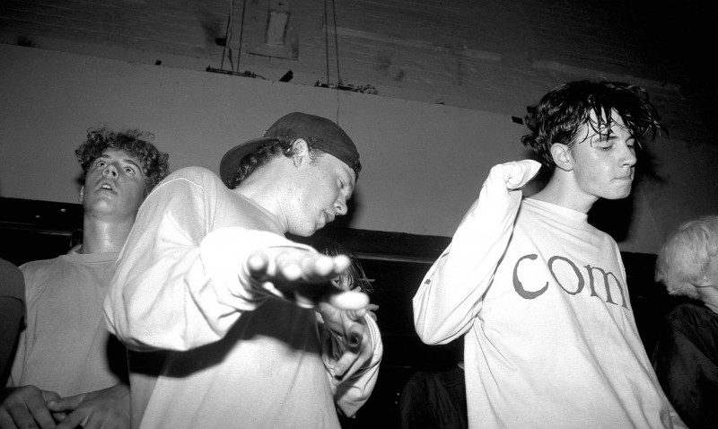 1_Peter J Walsh - Rave-One - Ravers