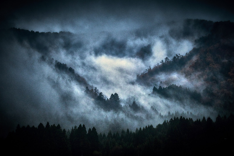 Yasuhiro Ogawa, Lost in Kyoto, Foggy Mountains, Japan, 2016, courtesy Gallery Buchkunst Berlin