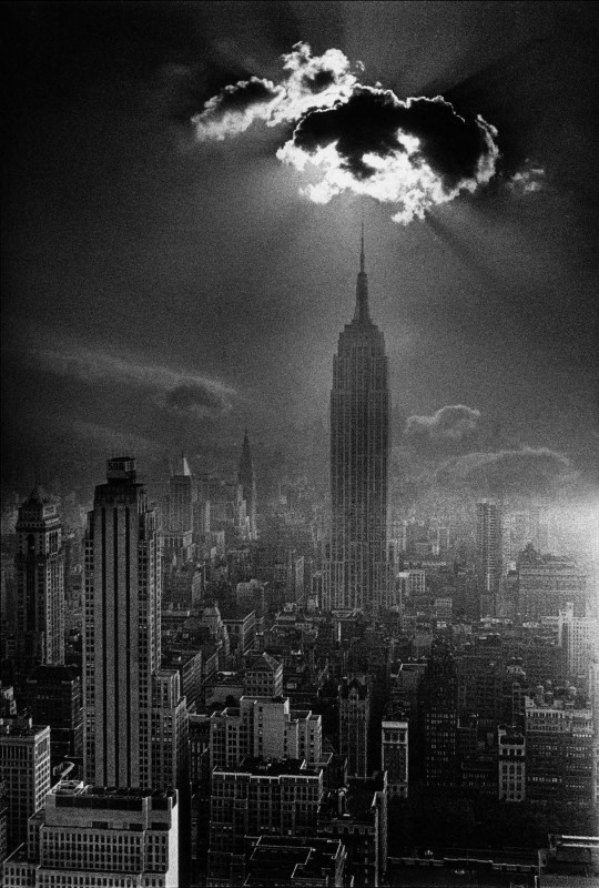 14_Empire State Building_Aufnahme 1968_analoge Fotomontage 1976_c_c_Walter_Schels_Stiftung FC Gundlach