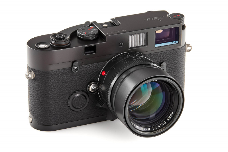 Leica MP 10323 'Meister Edition Berlin' outfit