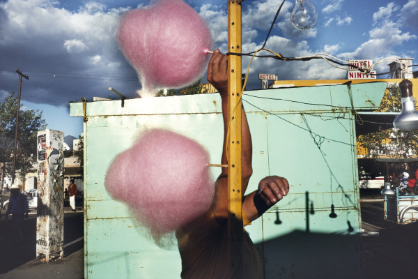 01_Alex_Webb_Oaxaca_Mexico_1990