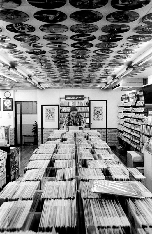 Print 14,61-22,4 Frame 20-30  RAY record store