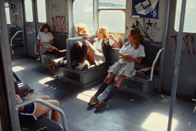 Schoolgirls On the A-Train to Far Rockaway, New York 1978 ©Willy Spiller, Courtesy of Bildhalle