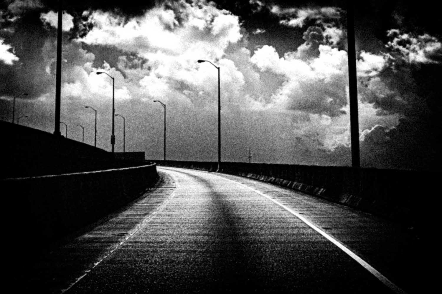 LFI | Stories | David Nissen | Book tip: Out of the Darkness