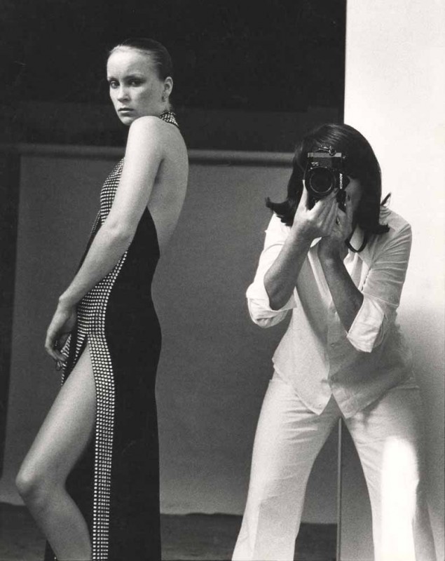 8_Alice Springs, June and model, Paris 1970s, copyright Helmut Newton Foundation