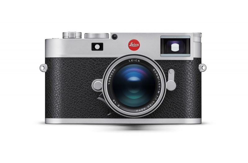 Leica_M11_silver_front_with_lens_LoRes_RGB