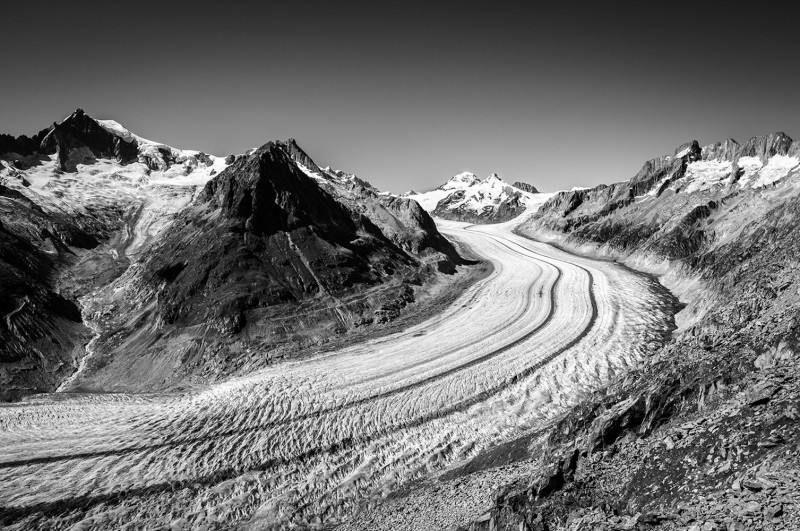 EagleWings_Vanishing_Aletsch_GlacierIII©2016NomiBaumgartl_ 300dpi