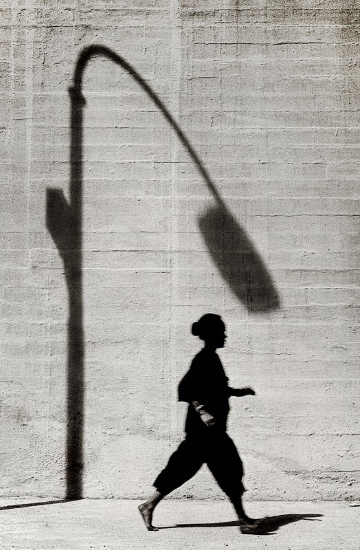 02_10. On the Run, Kwun Tong, 1964 © f22 foto space
