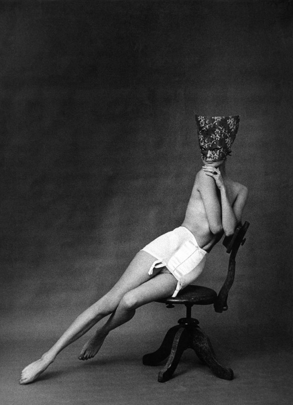 2_Frank-Horvat_Model-with-Mask_for-Lingerie-Chantelle_Paris-1958_copyright-Frank-Horvat_courtesy-in-camera-Galerie_web