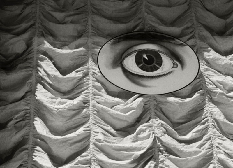 ©️ Herbert List : Magnum Photos 'Optiker Schaufenster',Paris 1936