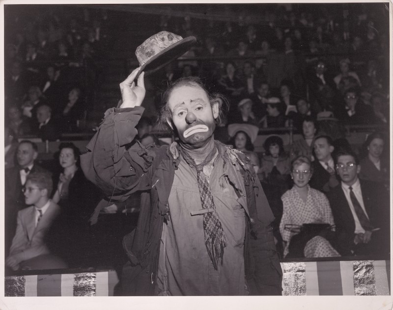 Emmett Kelly, Ringling Brothers and Barnum & Bailey Circus © Weegee (Arhtur Fellig), International Center of Photography, courtesy Of The J. Paul Getty Museum, Los Angeles