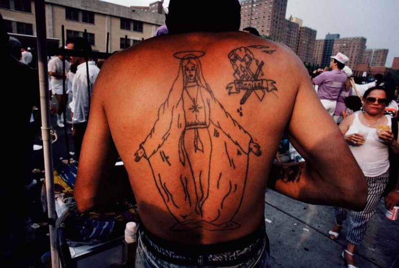 5_Joseph Rodriguez_Oldtimer's Day_Spanish Harlem_New York 1988_copyright Joseph Rodriguez_courtesy Galerie Bene Taschen