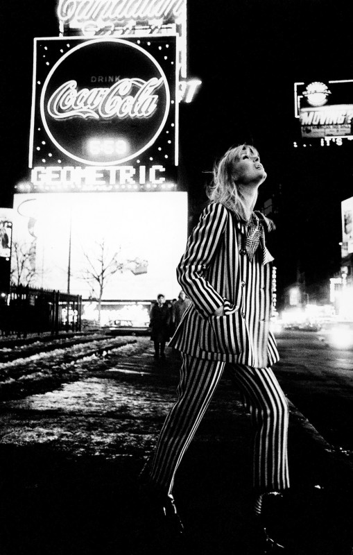 14 Nico in Times Square 1972