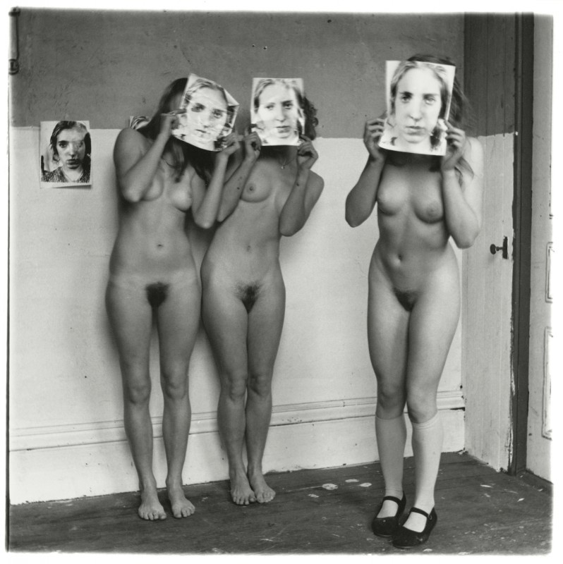 01_Francesca Woodman, About Being My Model, Providence, Rhode Island, 1976 © George and Betty Woodman