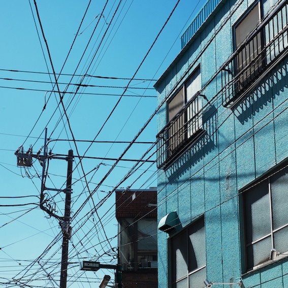 Tokyo wires, 2016 © Marion Dubier-Clark