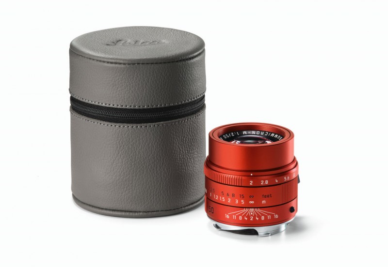 Leica APO-Summicron-M_red_grey leather hood