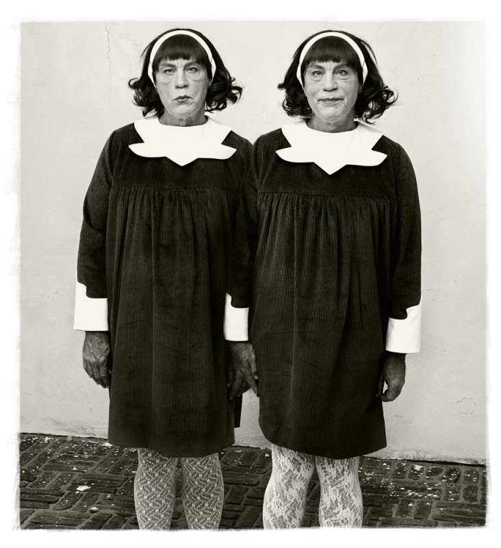 ©-Sandro-Miller---Diane-Arbus---Identical-Twins,-Roselle,-New-Jersey-(1967),-2014