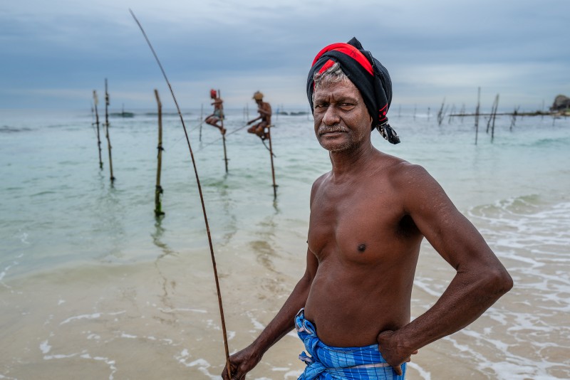 Ali-Khataw---Sri-Lanka-Stilt-Fishermen5