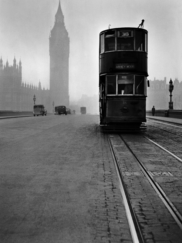 René Groebli – London, 1949 #1201 courtesy Buchkunst Berlin