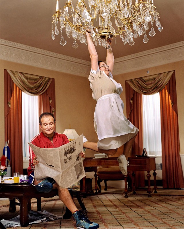 Martin_Schoeller_Robin_Williams_with_Hotel_Maid