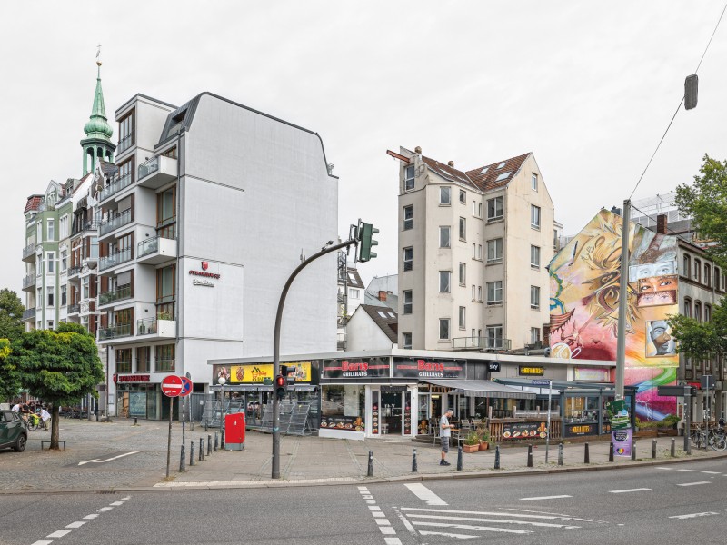 Peter Bruns und Claas Möller, Hamburger Flachbauten, St. Georg, Lange Reihe, Spadenteich, 2024