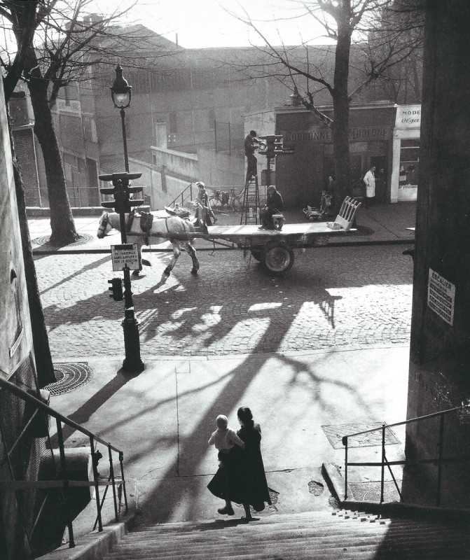 Willy_Ronis-Avenue_Simon_Bol°var_Paris-1950-22,8x25,5cm