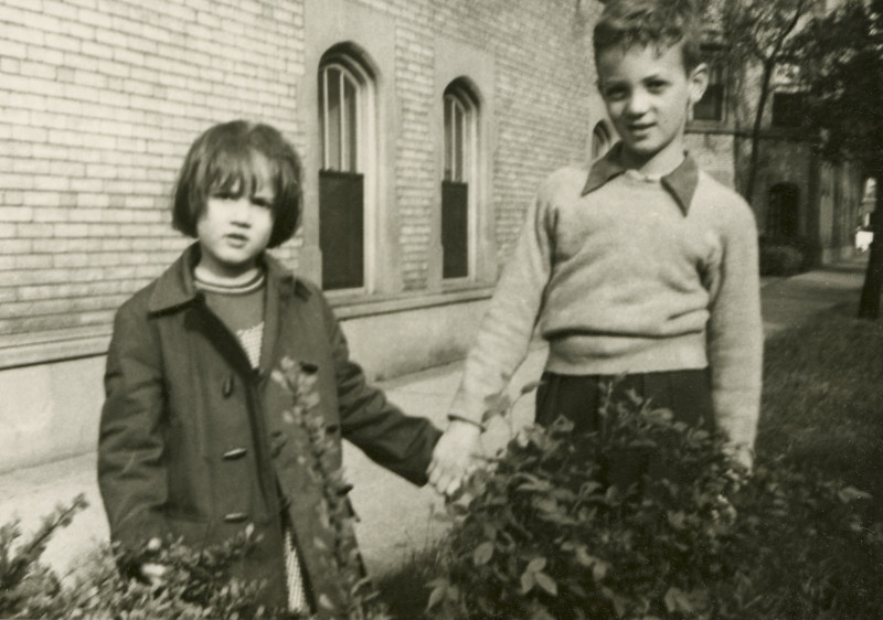 06_Ami _and _Loli_Chicago_circa1957_Photographer_Unidentified