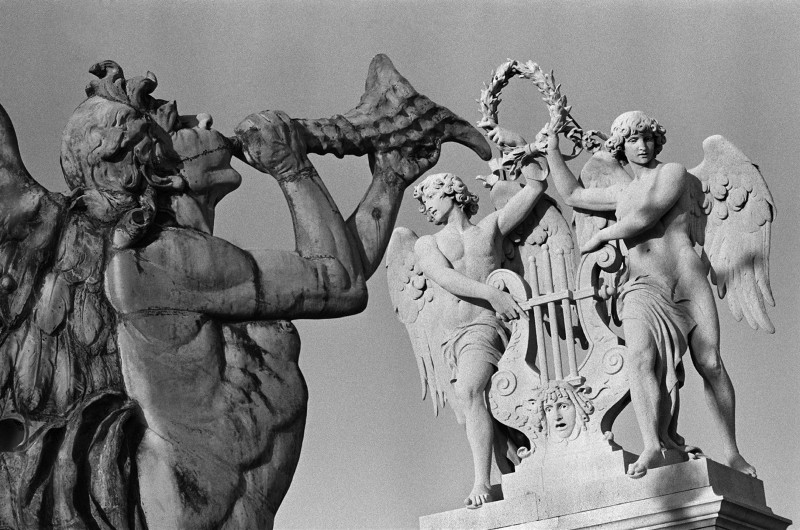 3_© Christine de Grancy-GÖTTER-WIEN-BOREAS-GENIEN-Burgtheater-1980-PRESSE Kopie